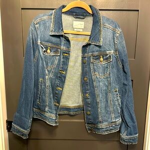 Universal thread xl denim jacket 
Freeborn jacket , vintage look